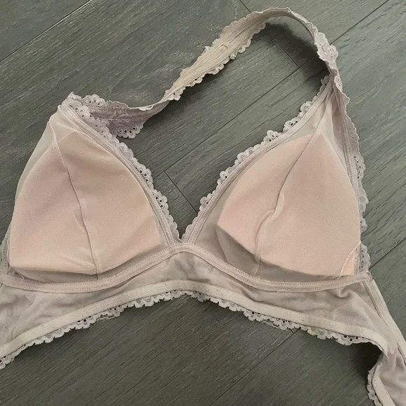 FREE WITH ANY PURCHASE Garage bralette - Picture 3 of 3